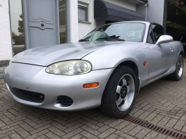 VERKOCHT  MAZDA MX5  MIATA 1600 BENZINE CABRIOLET + HARDTOP