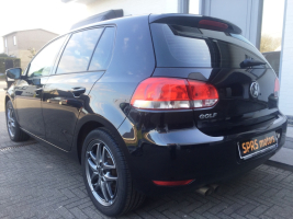 VERKOCHT VOLKSWAGEN GOLF 6 1400 BENZINE ZWART ALU PDC GEKEURD