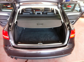 VERKOCHT  AUDI A4 2,0TDI AVANT  * DONKERGRIJS METAAL * ZWART LEDER * CRUISECONTROL * 19&quot; VELGEN * GEKEURD * GARANTIE