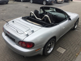 VERKOCHT  MAZDA MX5  MIATA 1600 BENZINE CABRIOLET + HARDTOP