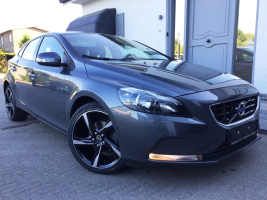 VERKOCHT VOLVO V40 BJ2013 / SLECHTS 56298 KM  / 1,6DIESEL / 18&quot; VELGEN / CAMERA / CRUISECONTROL / GARANTIE