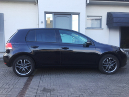 VERKOCHT VOLKSWAGEN GOLF 6 1400 BENZINE ZWART ALU PDC GEKEURD