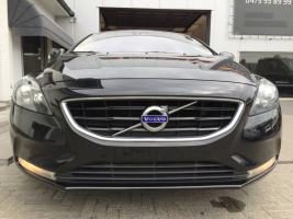 VERKOCHT  VOLVO V40 1,6 D / 18&quot; VELGEN / CAMERA / CRUISECONTROL / DIGITALE TELLER / GARANTIE