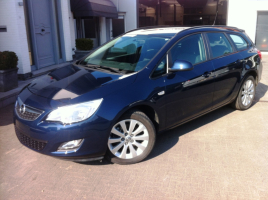 VERKOCHT  OPEL ASTRA 1,7CDTI * SPORTTOURER * BLAUW METAAL * CRUISECONTROL * PDC * SLECHTS 52960 KM * GEKEURD * GARANTIE