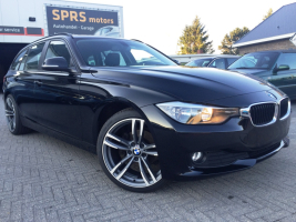 VERKOCHT BMW 318D TOURING  * LEDER * NAVIGATIE + KLEURSCHERM * PDC * 19&quot; BREEDSETVELGEN * CRUISECONTROL * GARANTIE