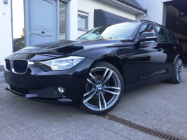 VERKOCHT BMW 318D TOURING  * LEDER * NAVIGATIE + KLEURSCHERM * PDC * 19&quot; BREEDSETVELGEN * CRUISECONTROL * GARANTIE