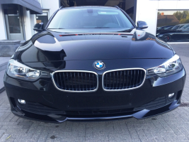 VERKOCHT BMW 318D TOURING  * LEDER * NAVIGATIE + KLEURSCHERM * PDC * 19&quot; BREEDSETVELGEN * CRUISECONTROL * GARANTIE