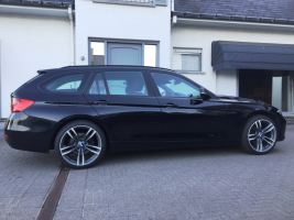 VERKOCHT BMW 318D TOURING  * LEDER * NAVIGATIE + KLEURSCHERM * PDC * 19&quot; BREEDSETVELGEN * CRUISECONTROL * GARANTIE