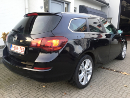 VERKOCHT  OPEL ASTRA SPORTTOURER 1,7CDTI * NAVIGATIE * DIGITALE AIRCO * ALU VELGEN * GEKEURD * GARANTIE