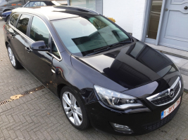 VERKOCHT  OPEL ASTRA SPORTTOURER 1,7CDTI * NAVIGATIE * DIGITALE AIRCO * ALU VELGEN * GEKEURD * GARANTIE