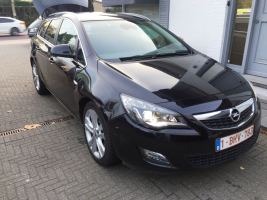 VERKOCHT  OPEL ASTRA SPORTTOURER 1,7CDTI * NAVIGATIE * DIGITALE AIRCO * ALU VELGEN * GEKEURD * GARANTIE