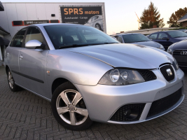 VERKOCHT  SEAT IBIZA 1,9 TDI * ZILVER METAAL * 5 DEURS * DIGITALE AIRCO * CRUISECONTROL * ALU VELGEN * GEKEURD * GARANTIE