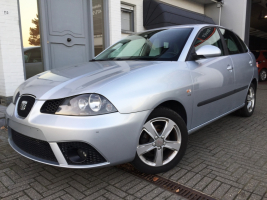 VERKOCHT  SEAT IBIZA 1,9 TDI * ZILVER METAAL * 5 DEURS * DIGITALE AIRCO * CRUISECONTROL * ALU VELGEN * GEKEURD * GARANTIE