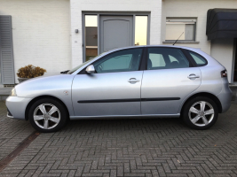 VERKOCHT  SEAT IBIZA 1,9 TDI * ZILVER METAAL * 5 DEURS * DIGITALE AIRCO * CRUISECONTROL * ALU VELGEN * GEKEURD * GARANTIE