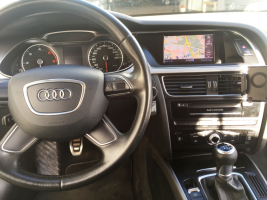 VERKOCHT  AUDI A4 2,0 TDI * 4 DEURS *  ZWART METAAL * 19&quot; VELGEN * NAVIGATIE * 4 DEURS * GEKEURD * GARANTIE