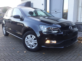 VERKOCHT  VOLKSWAGEN POLO MPI BENZINE * NAVIGATIE * DIGITALE AIRCO * SLECHTS 26488 KM * GEKEURD * GARANTIE