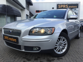 VERKOCHT  VOLVO V50 1600 DIESEL / ZILVER / LEDER INTERIEUR / GEKEURD