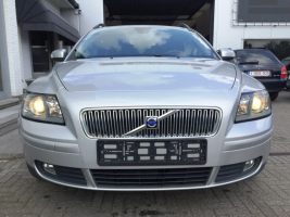 VERKOCHT  VOLVO V50 1600 DIESEL / ZILVER / LEDER INTERIEUR / GEKEURD