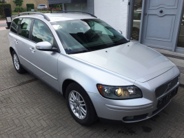 VERKOCHT  VOLVO V50 1600 DIESEL / ZILVER / LEDER INTERIEUR / GEKEURD