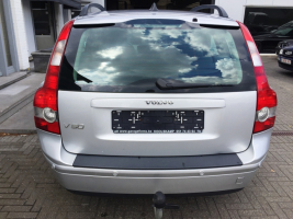 VERKOCHT  VOLVO V50 1600 DIESEL / ZILVER / LEDER INTERIEUR / GEKEURD