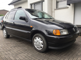 VERKOCHT VOLKSWAGEN POLO BENZINE AUTOMAAT