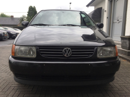 VERKOCHT VOLKSWAGEN POLO BENZINE AUTOMAAT