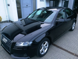 VERKOCHT  AUDI A4 2,0TDI FULL OPTION / LEDER / NAVIGATIE / CRUISECONTROL * ALU VELGEN / 6 VIT  / GARANTIE