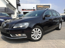 VERKOCHT VOLKSWAGEN PASSAT BREAK 1,6 TDI / ZWART METAAL / NAVIGATIE + KLEURSCHERM / CRUISECONTROL / ALU VELGEN / TREKHAAK / GEKEURD / GARANTIE 