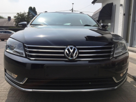 VERKOCHT VOLKSWAGEN PASSAT BREAK 1,6 TDI / ZWART METAAL / NAVIGATIE + KLEURSCHERM / CRUISECONTROL / ALU VELGEN / TREKHAAK / GEKEURD / GARANTIE 