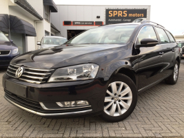 VERKOCHT  VOLKSWAGEN PASSAT 1,6 TDI BREAK / NAVIGATIE / DIGITALE AIRCO / CRUISECONTROL / PARKEERSENSOREN / GEKEURD / GARANTIE