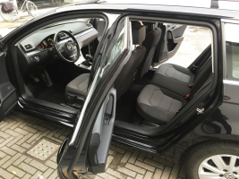 VERKOCHT  VOLKSWAGEN PASSAT 1,6 TDI BREAK / NAVIGATIE / DIGITALE AIRCO / CRUISECONTROL / PARKEERSENSOREN / GEKEURD / GARANTIE