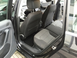 VERKOCHT  VOLKSWAGEN PASSAT 1,6 TDI BREAK / NAVIGATIE / DIGITALE AIRCO / CRUISECONTROL / PARKEERSENSOREN / GEKEURD / GARANTIE