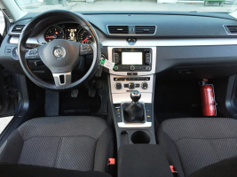 VERKOCHT  VOLKSWAGEN PASSAT 1,6 TDI * 20/04/2012 * 91083KM * NAVIGATIE MET KLEURSCHERM * PARKEERSENSOREN * AUTOMATISCHE AIRCO * CRUISECONTROL * GEKEURD * GARANTIE