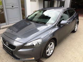 VERKOCHT  VOLVO V40 1,6D * MOMENTUM * ALU VELGEN * SLECHTS 64950 KM * BJ 08/10/2013 * GRIJS METAAL * GEKEURD * GARANTIE