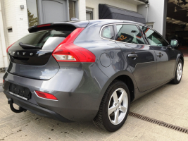 VERKOCHT  VOLVO V40 1,6D * MOMENTUM * ALU VELGEN * SLECHTS 64950 KM * BJ 08/10/2013 * GRIJS METAAL * GEKEURD * GARANTIE