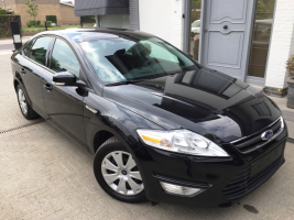 VERKOCHT  FORD MONDEO BENZINE * SLECHTS 26.677 KM !! * BJ 11/10/2011  *  PDC * ZWART METAAL * GEKEURD * GARANTIE