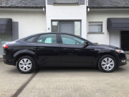 VERKOCHT  FORD MONDEO BENZINE * SLECHTS 26.677 KM !! * BJ 11/10/2011  *  PDC * ZWART METAAL * GEKEURD * GARANTIE