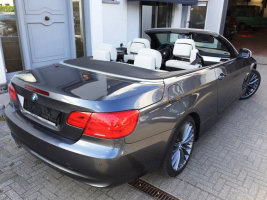 BMW 320 D CABRIOLET ** FULL OPTION ** LEDER / NAVIGATIE / XENON / AUTOMAAT / ALU VELGEN / CRUISECONTROL  / GEKEURD * GARANTIE