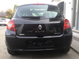 VERKOCHT RENAULT CLIO 03/10/2007 * SLECHTS 88118 KM * PANORAMISCH DAK * GEKEURD * GARANTIE