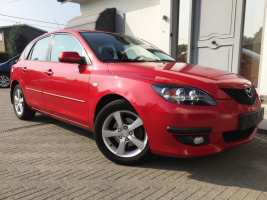 VERKOCHT  MAZDA 3 1,6 BENZINE MET SLECHTS 58895 KM !  * GEKEURD * GARANTIE