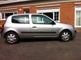 VERKOCHT  RENAULT CLIO 1,5 DCI  11/03/2005  90132 KM  GEKEURD + GARANTIE