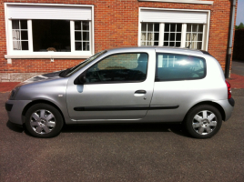 VERKOCHT  RENAULT CLIO 1,5 DCI  11/03/2005  90132 KM  GEKEURD + GARANTIE