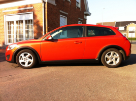 VERKOCHT  VOLVO C30 1,6 D 21/01/2012  SLECHTS 31574 KM  GEKEURD + GARANTIE