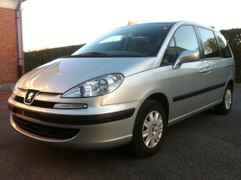 VERKOCHT  PEUGEOT 807  7 ZITPLAATSEN 13/10/2006  98563 KM GEKEURD + GARANTIE