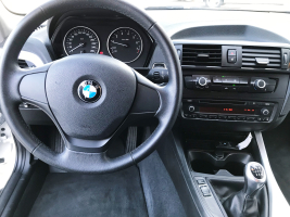 BMW 114 I BENZINE  24/07/2012  SLECHTS 84060 KM GEKEURD + GARANTIE