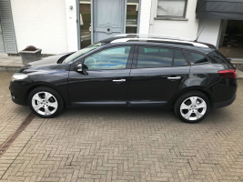 RENAULT MEGANE 1,9DCI 130PK  16/04/2010  EURO 5  GEKEURD