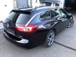 OPEL INSIGNIA BENZINE AUTOMAAT FULL OPTION  96.937 KM  BJ 2019