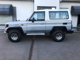 VERKOCHT TOYOTA LANDCRUISER  4,2 DIESEL   09/12/1993  SLECHTS 119.251 KM