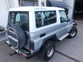 VERKOCHT TOYOTA LANDCRUISER  4,2 DIESEL   09/12/1993  SLECHTS 119.251 KM