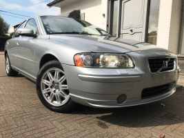 VERKOCHT  VOLVO S60 BENZINE FULL OPTION 06/03/2009  103817 KM  GEKEURD + GARANTIE